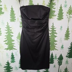 Elegant Black Strapless Satin Dress